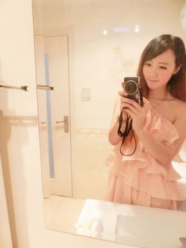 LoVe』小罗依『主播照片