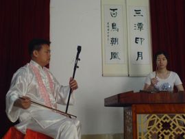 高胡狂主播照片