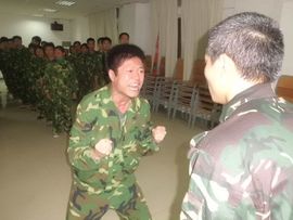 野狼特训基地主播照片
