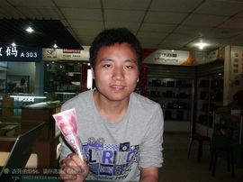 尹财廣主播照片