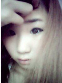 韩奕沫主播照片