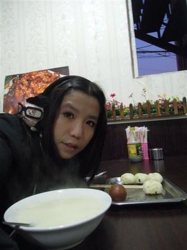 可爱丹儿主播照片