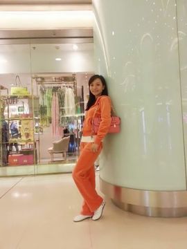 吃狐妖的小鹰主播照片