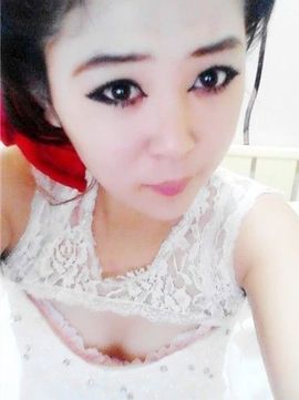 依涵妹妹~主播照片