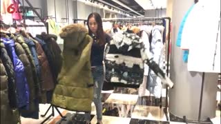广州伊曼服饰品牌折扣女装 金羽杰羽绒服一手货源低价走份