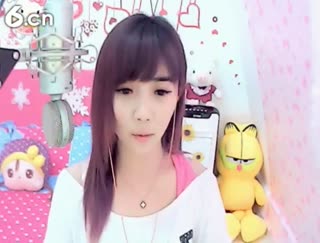 六间房最红主播言⊰&hearts;⊱宝贝ゞ 秀唱直播