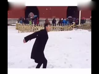 当南方人看到雪时 北方人的反应