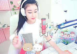 清新小主翻唱《燃烧爱》~很火爆~