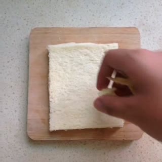 酥脆可口的椰蓉热狗