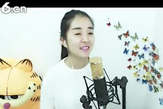 六间房美女主播❤ゞxu、02ゞ❤  秀唱视频