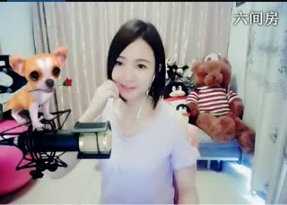 六间房性感主播Love✿景花互动直播中
