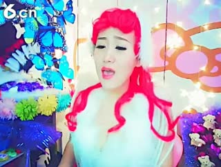 六间房甜美女主播银发魔女💋莜筱兮 聊天交友视频秀