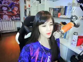 六间房最红主播“8秒．．·°♡”秀唱直播
