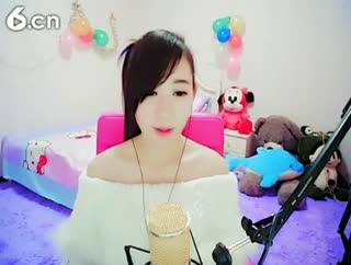 六间房美女主播ღ♪娜娜用心唱歌直播间视频
