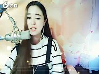 六间房呆萌女主播♚︶小丸子 秀唱high歌