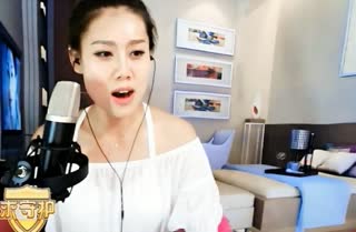《我贼拉拉的爱你》胜过爱自己~