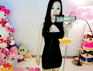 在《以后的以后》~我牵着别人衣袖