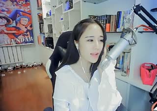 求你《别丢下我不管》~你却抛弃我不择手段