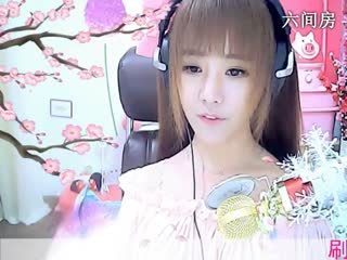 六间房美女主播☜小鱼儿@☞互动直播中