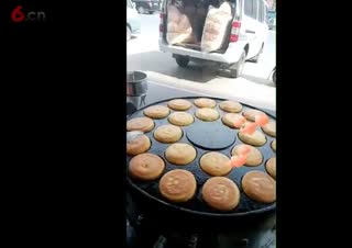 韩国鸡蛋肉汉堡机的做法