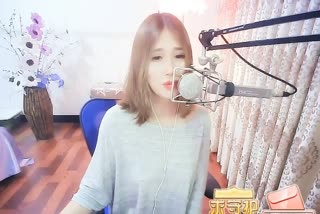 最后的疼爱是《手放开》~不想用言语拉扯所以选择不责怪~