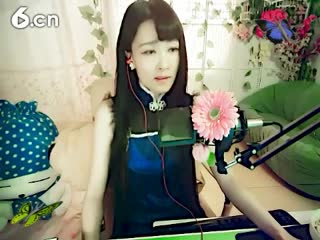 六间房美女主播安静de梓茜互动直播中