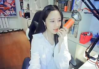 人美歌甜~萌妹子翻唱《蒲公英的约定》