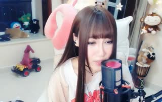 伤感情歌《别丢下我不管》让你的耳朵感受情伤