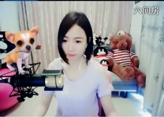 六间房秀场真人主播Love✿景花直播中