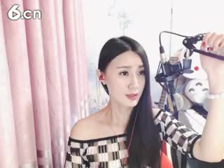 六间房最红主播⒎門Joanna小爱