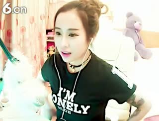 六间房美女主播露锡儿。❤672秀唱视频