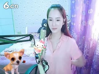 六间房美女主播╰&hearts;小鹿乱撞？深情演唱