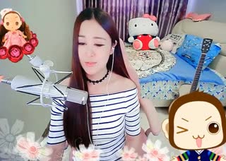 又是《落雨的秋》~我站在拥挤的街头~