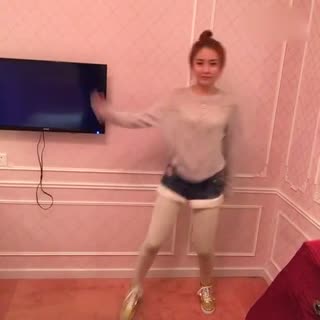 屯儿 完整版，我也学之前那三个小伙子跳一个