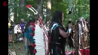 太震撼！印度安音乐团体的一支低音排箫