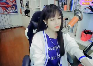 岁月不知人间多少的忧伤~何不《潇洒走一回》~