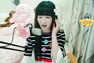 我就像那一只《林中鸟》~努力挣脱冲向蓝天怀抱