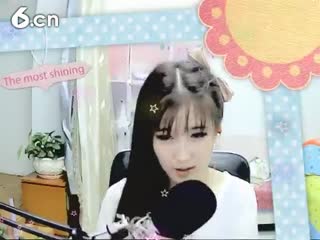 六间房美女主播 り喵丶小曦゜ 秀唱视频