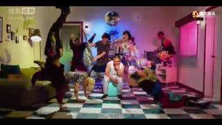 大张伟《倍儿爽》MV首发 大尺度再掀神曲狂潮