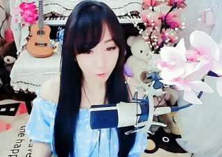 美女主播送上好听的粤语歌曲~