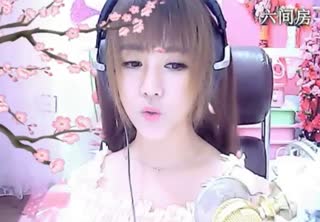 六间房美女主播☜小鱼儿❦☞直播间秀唱