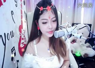 六间房热门美女入戏太深ღ莫凡
