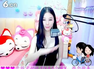 六间房热门美女秀依然の停播休息一月 秀唱high歌