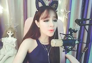 离开你~我才找回自己那《爱笑的眼睛》~