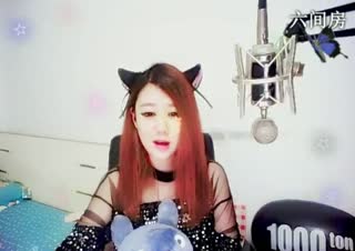 六间房美女主播♔熊熊✭直播间互动
