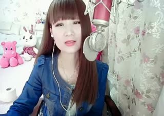 我在浆声灯影中远远眺望~千年的烟雨染白月光