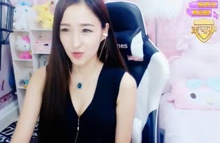 go!go!跟着美女一起嗨爆烦恼