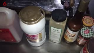 街头铁板鸭肠怎么做的