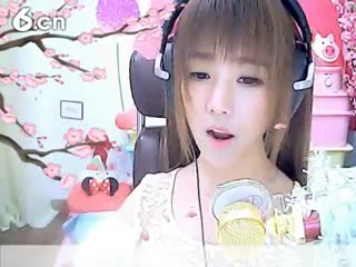 六间房最红主播&ldquo; 小鱼儿  &rdquo;秀唱直播