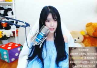美女主播翻唱一首洗脑神曲《爱情买卖》，人美歌甜~